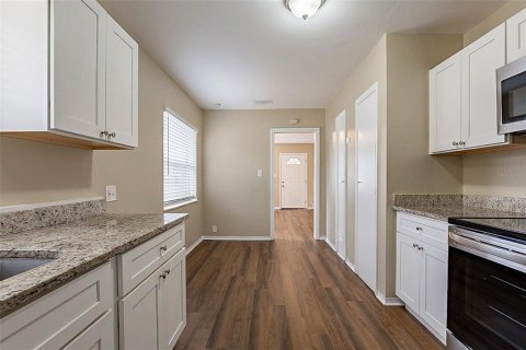 Villa ou maison à vendre à Saint Petersburg, Floride: 2 chambres, 78.04 m2 № 1769663 - photo 4