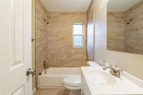 Villa ou maison à vendre à Saint Petersburg, Floride: 2 chambres, 78.04 m2 № 1769663 - photo 12