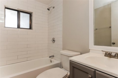 Casa en alquiler en Valrico, Florida, 3 dormitorios, 117.99 m2 № 1884270 - foto 13