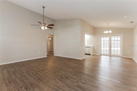 Casa en alquiler en Valrico, Florida, 3 dormitorios, 117.99 m2 № 1884270 - foto 4