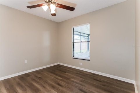 Casa en alquiler en Valrico, Florida, 3 dormitorios, 117.99 m2 № 1884270 - foto 11