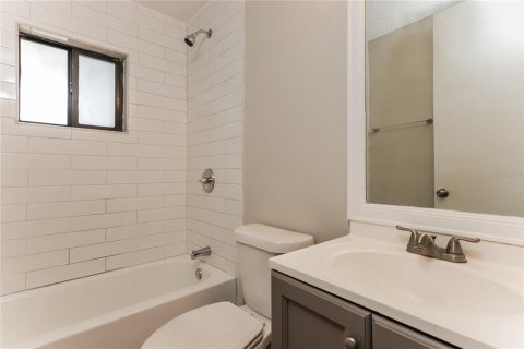 Casa en alquiler en Valrico, Florida, 3 dormitorios, 117.99 m2 № 1884270 - foto 14