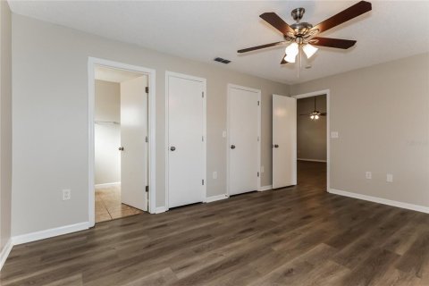 Casa en alquiler en Valrico, Florida, 3 dormitorios, 117.99 m2 № 1884270 - foto 9