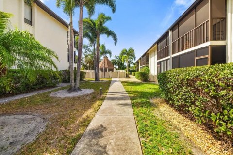 Condo in Sarasota, Florida, 2 bedrooms № 2104356 - photo 30