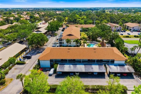 Condo in Sarasota, Florida, 2 bedrooms № 2104356 - photo 2