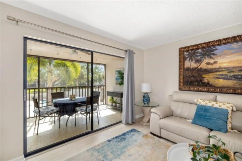 Condo in Sarasota, Florida, 2 bedrooms № 2104356 - photo 8