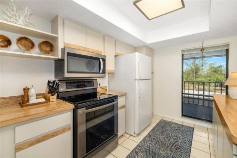 Condo in Sarasota, Florida, 2 bedrooms № 2104356 - photo 10
