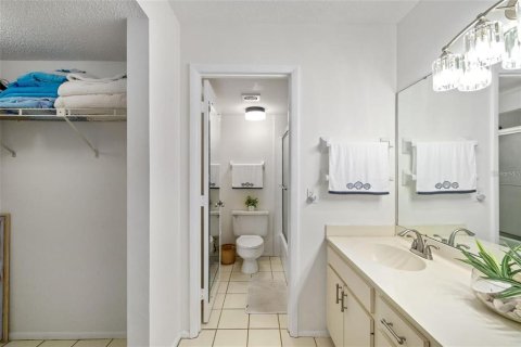 Condo in Sarasota, Florida, 2 bedrooms № 2104356 - photo 19