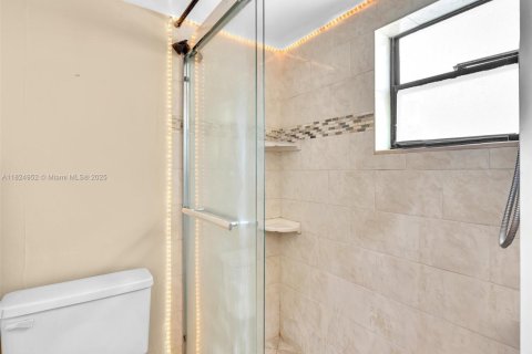 Condo in Sunrise, Florida, 1 bedroom  № 1790462 - photo 25
