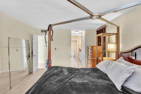 Condo in Sunrise, Florida, 1 bedroom  № 1790462 - photo 22