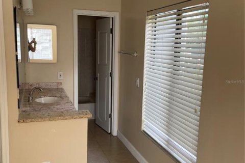 Condo in Orlando, Florida, 2 bedrooms № 2200728 - photo 13