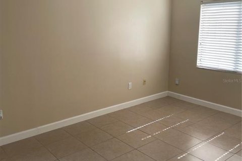 Condo in Orlando, Florida, 2 bedrooms № 2200728 - photo 12