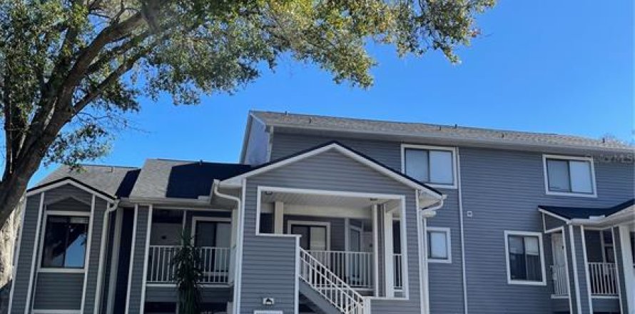 Condo in Orlando, Florida, 2 bedrooms № 2200728