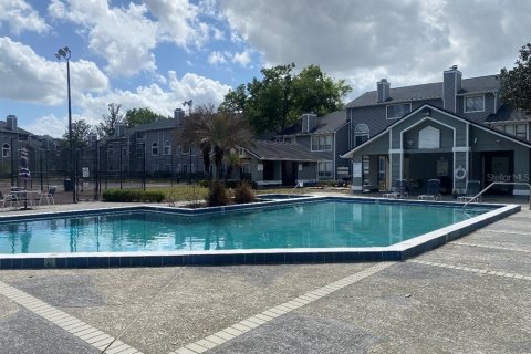 Condo in Orlando, Florida, 2 bedrooms № 2200728 - photo 16