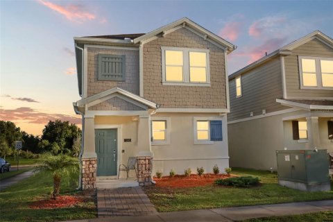 House in Kissimmee, Florida 3 bedrooms, 167.41 sq.m. № 2429341