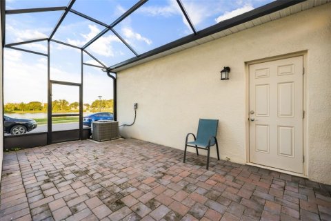 House in Kissimmee, Florida 3 bedrooms, 167.41 sq.m. № 2429341 - photo 23