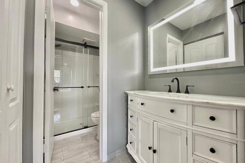 Condo in Orlando, Florida, 2 bedrooms № 2216837 - photo 8