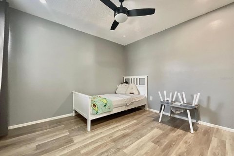Condo in Orlando, Florida, 2 bedrooms № 2216837 - photo 9