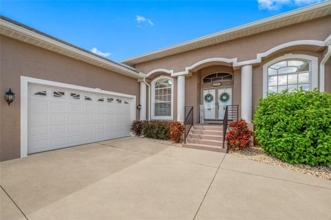 Casa en venta en Lakeland, Florida, 4 dormitorios, 284.75 m2 № 2200755 - foto 4