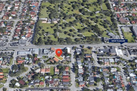 Propiedad comercial en venta en Miami, Florida, 151.99 m2 № 1950689 - foto 17