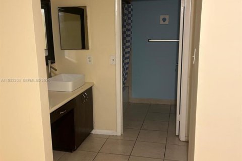 Copropriété à louer à Coral Springs, Floride: 2 chambres, 96.99 m2 № 1991190 - photo 5