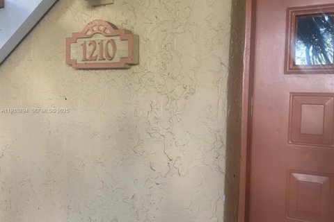 Copropriété à louer à Coral Springs, Floride: 2 chambres, 96.99 m2 № 1991190 - photo 1