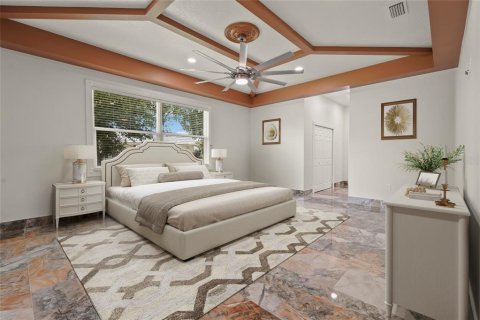 House in Bradenton, Florida 4 bedrooms, 294.22 sq.m. № 1823215 - photo 2