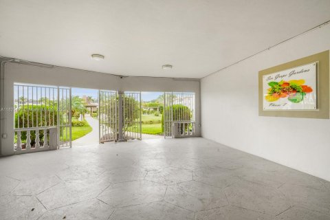Condo in Lauderdale Lakes, Florida, 2 bedrooms  № 1781569 - photo 24