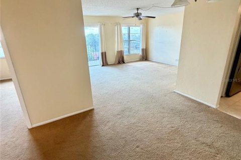 Condominio en venta en Bradenton, Florida, 2 dormitorios, 87.33 m2 № 2217220 - foto 3