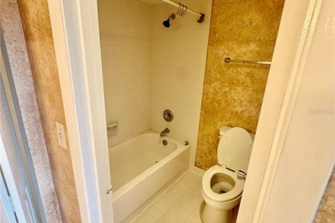 Condominio en venta en Bradenton, Florida, 2 dormitorios, 87.33 m2 № 2217220 - foto 13