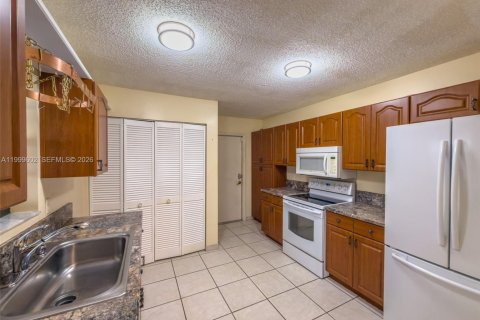 Villa ou maison à vendre à Homestead, Floride: 3 chambres, 122.26 m2 № 2068677 - photo 6