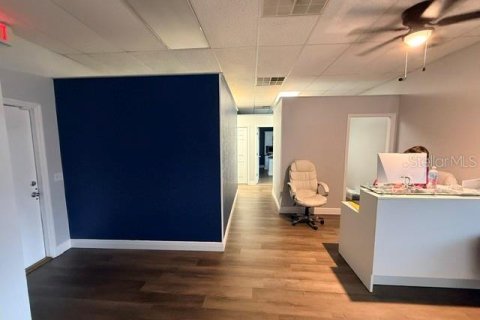 Immobilier commercial à louer à Polk City, Floride: 120.77 m2 № 2134030 - photo 3