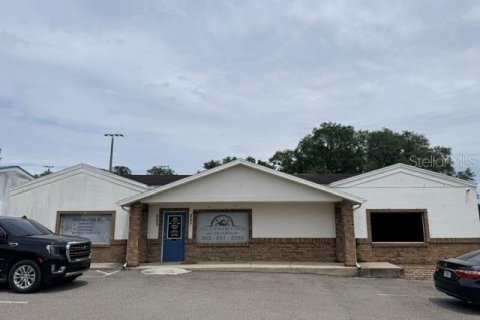 Immobilier commercial à Polk City, Floride 120.77 m2 № 2134030