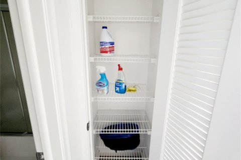 Купить кондоминиум в Уэст-Палм-Бич, Флорида 2 спальни, 77.57м2, № 1097532 - фото 1