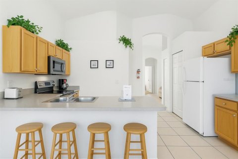 House in Kissimmee, Florida 5 bedrooms, 182.09 sq.m. № 1543494 - photo 13
