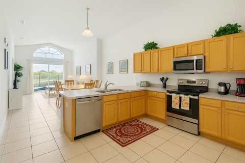 House in Kissimmee, Florida 5 bedrooms, 182.09 sq.m. № 1543494 - photo 8