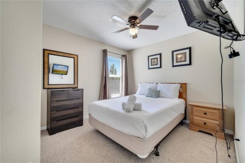 Casa en venta en Kissimmee, Florida, 7 dormitorios, 270.72 m2 № 1642160 - foto 17
