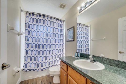 Casa en venta en Kissimmee, Florida, 7 dormitorios, 270.72 m2 № 1642160 - foto 18