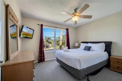 Casa en venta en Kissimmee, Florida, 7 dormitorios, 270.72 m2 № 1642160 - foto 11