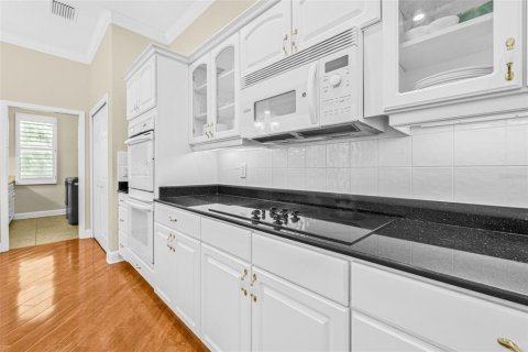 House in Wesley Chapel, Florida 4 bedrooms, 317.54 sq.m. № 1852484 - photo 19