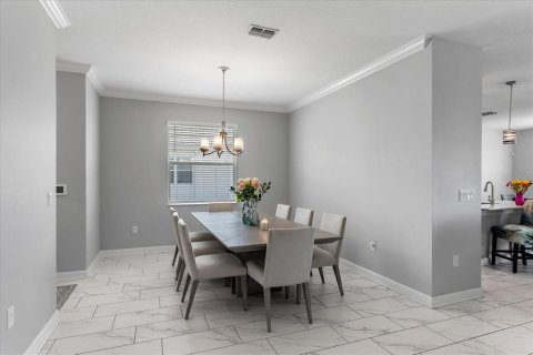 House in Four Corners, Florida 6 bedrooms, 358.42 sq.m. № 2116426 - photo 8