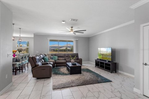House in Four Corners, Florida 6 bedrooms, 358.42 sq.m. № 2116426 - photo 9