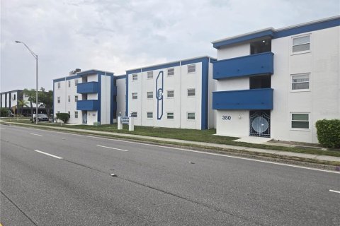 Condominio en Saint Petersburg, Florida, 2 dormitorios  № 2167613