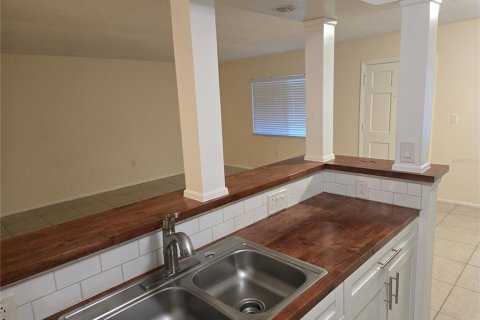 Condo in Saint Petersburg, Florida, 2 bedrooms  № 2167613 - photo 3