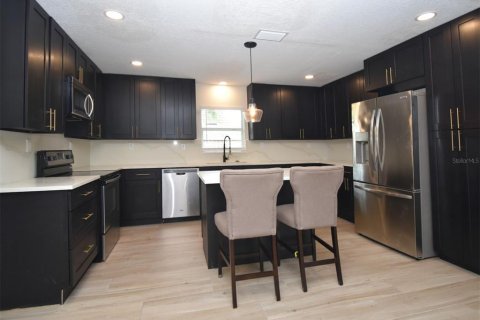 House in Orlando, Florida 3 bedrooms, 136.01 sq.m. № 1876300 - photo 9