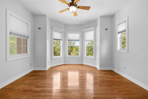 Casa en venta en Brooksville, Florida, 5 dormitorios, 264.4 m2 № 1914158 - foto 25