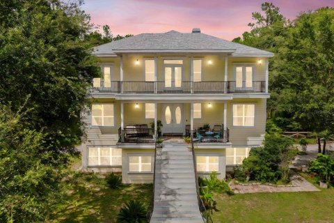 Casa en venta en Brooksville, Florida, 5 dormitorios, 264.4 m2 № 1914158 - foto 3