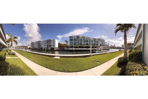 Copropriété à vendre à North Miami Beach, Floride: 1 chambre, 63.55 m2 № 1980067 - photo 11