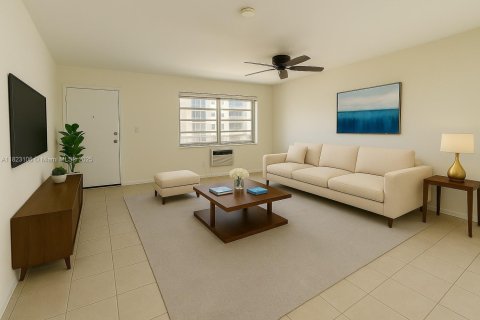 Copropriété à vendre à North Miami Beach, Floride: 1 chambre, 63.55 m2 № 1980067 - photo 5