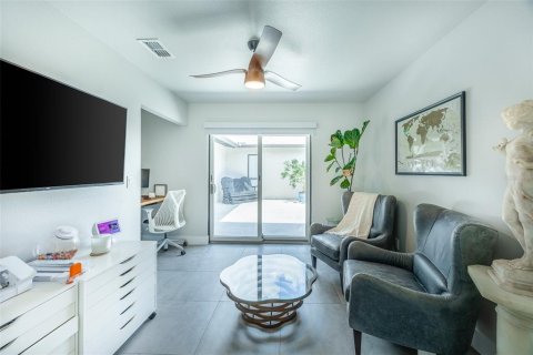 Casa en alquiler en Winter Park, Florida, 4 dormitorios, 172.43 m2 № 1796697 - foto 11